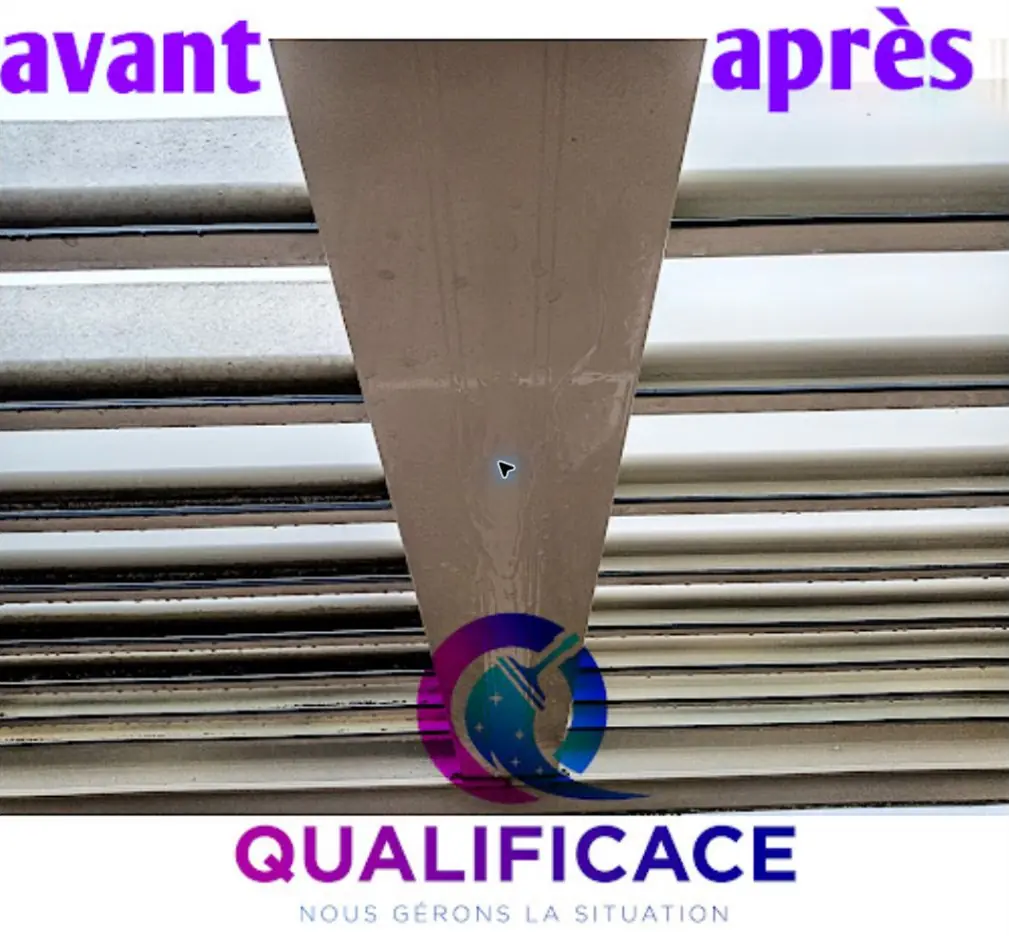 Avant et après nettoyage d’une pergola bioclimatique par QUALIFICACE